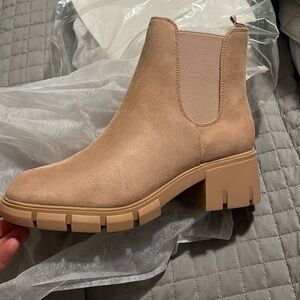 Brand new lug boots